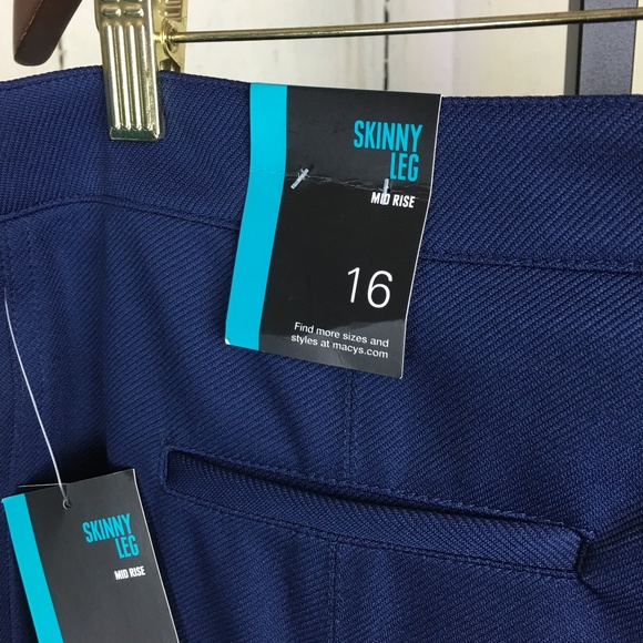 Navy Textured Skinny Mid-Rise Pants NWT - Picture 3 of 4